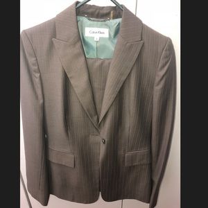 Calvin Klein women’s pant suit